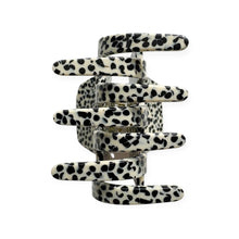 FEE BIG black dots